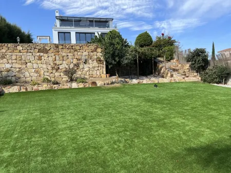 Elegant Villa W/ Views Of The Mediterranean, Gibraltar, Beach & Sotogrande Port