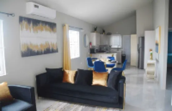 Modern Gem w/free parking on premises Hotels in Discovery Bay