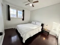 Spacious 5 Bedroom Home in Cambridge Hotels in Cambridge