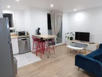 Charming 3-bedroom apartment near town center Các khách sạn ở 