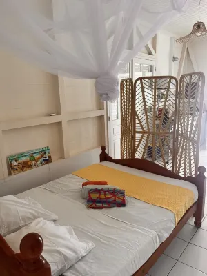 Studio with sea view, 5-minute walk from the beach and jacuzzi