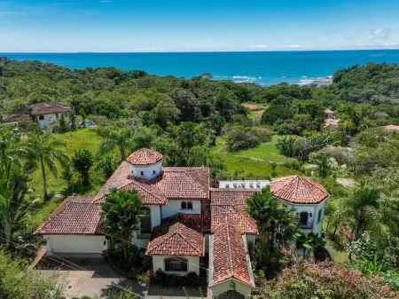 Great Ocean View and easy access