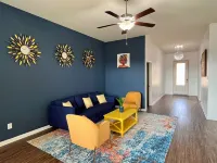 2 king beds Luxury Blue themed Cozy retreat