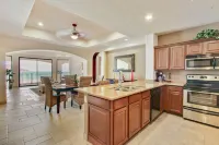 Ocean Front, Incredible View of the Sea of Cortez in the 4th Floor  403