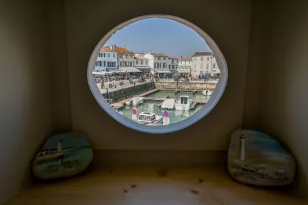 Bel Appartement sur le Port de La Flotte