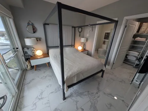 Yes that's the Lake view !  Private beach - Rooftop patio - Large balcony
