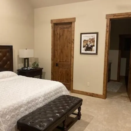Stunning Mountain Escape - easy access to Keystone, Breckenridge, Copper, & Vail