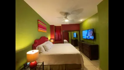 Charming and bright 1 br 1 b condo Hotels in 