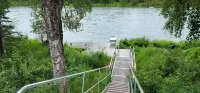 Close to Soldotna, large home on the Kenai River.  Sleeps 15, 7 bedrooms, 6 bath