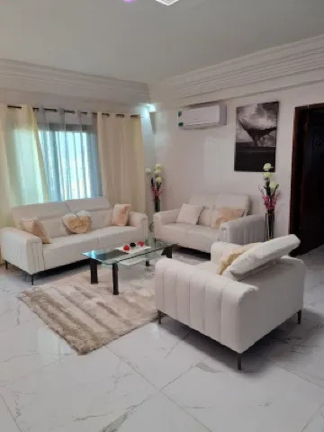 PENTHOUSE ALMADIES فنادق في 