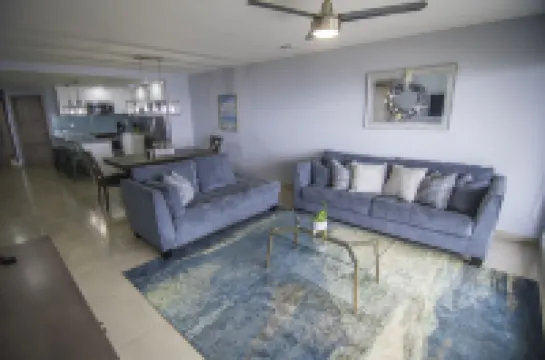 Oceanfront Brand New Unit at La Jolla ExcellenceThe Pelican