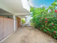 Garden Vacation w/ Outdoor Living Space and Kitchen, Large Rooms, King Size Beds