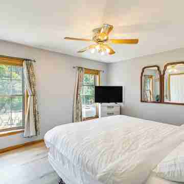 Dog-friendly Lake George Home: 3 Mi to Beach! Rooms