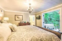 Waterfront Home w/ Boat Dock on Mirror Lake! - Homestays