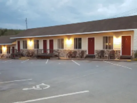 Clark's Beach Motel Hotels in Webb