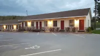 Clark's Beach Motel Hotels in Webb