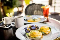 McMenamins Crystal Hotel - sarapan