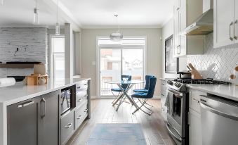 Cheerful and Modern