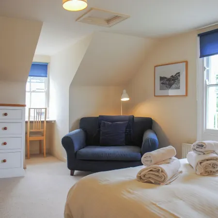 7 Glenthorne House
