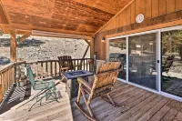 4-Season Mountain Escape with Breathtaking View! - Pet friendly