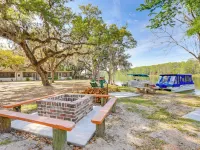 Dock & Fire Pit: Scenic Studio on Suwannee River! Hotels in Levy County