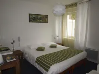 Auberge du Cheval Blanc - Logis Hotel Hotels in Baud