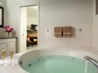 Beech Tree Inn and Cottage Hotels in Newport