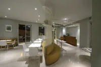 Aromi Piccolo Hotel