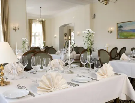 Tornøes Hotel Отели в г. Кертеминне