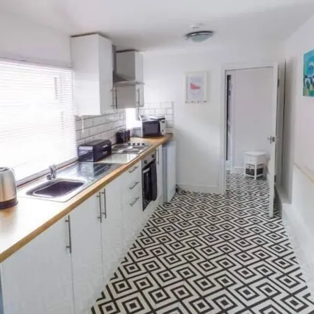 Flat 1