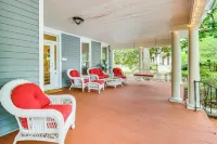 Walk to Waterfront Downtown Elizabeth City Home! - Wifi