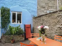 2 Court Cottages