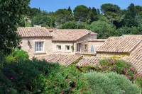 L'Enclos des Lauriers Roses Hotels in Collias
