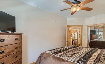 Passage Point 623B Condo