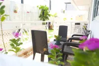 Apartamentos Chalet del Mar Hotels in San Luis