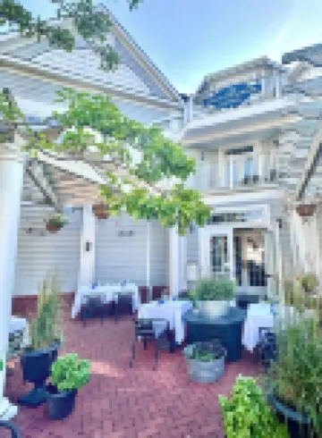 Inn on Main Hotel