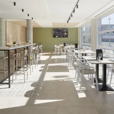 Iraipe Logroño Hotel