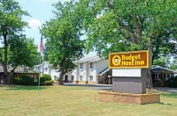 Budget Host Inn - parking