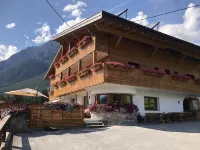 Pension Aschlandhof Hotels in 
