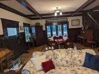 Lady Geneva Bed & Breakfast
