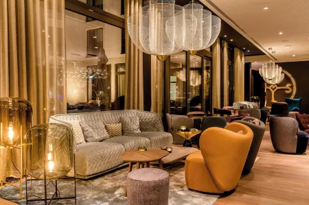 Motel One Aachen Отели рядом с достопримечательностью «Ахенский собор»