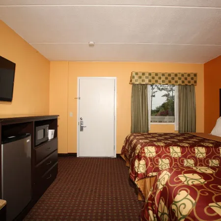 Blue Sky Inn Glens Falls-Saratoga-Lake George