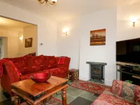 Fountain Cottage Hotels in Above Derwent