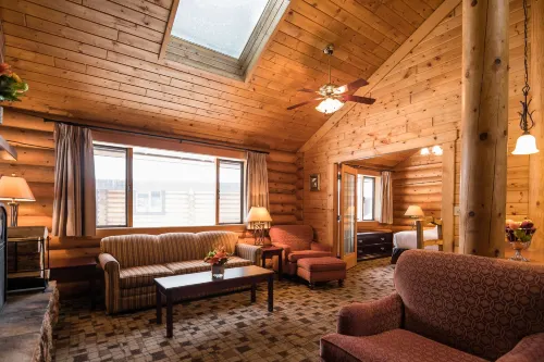 Castle Mountain Chalets - Parking