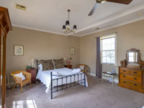 The Globe Inn Hotels in Yass