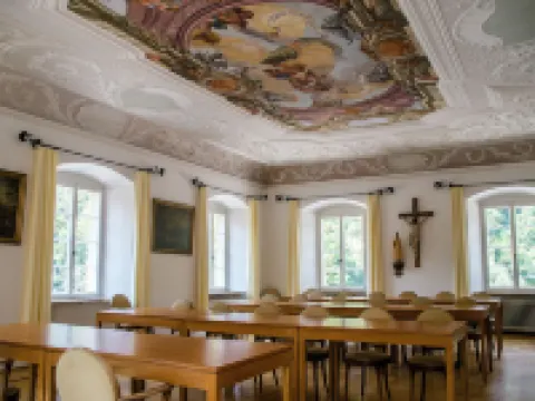 เกสเทอเฮาส์ เซนต์ จอร์จ โรงแรมในKelheim