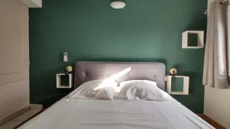 Comfortable air-conditioned house near the sea Отели в г. Пор-ла-Нувель