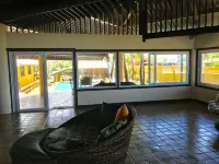 Beachfront house in the Interlagos Condominium. Comfort, space and safety.