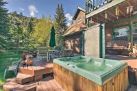 Chicago Creek B and B 1 Mi to Mt Blue Sky!