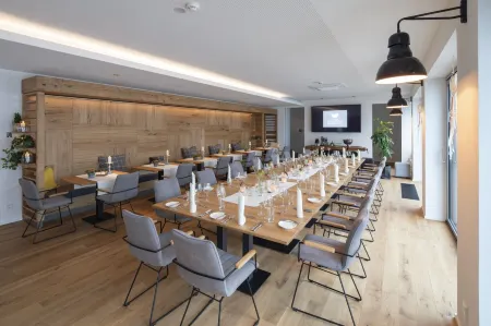 Buchnas Landhotel Saarschleife Отели в г. Метлах